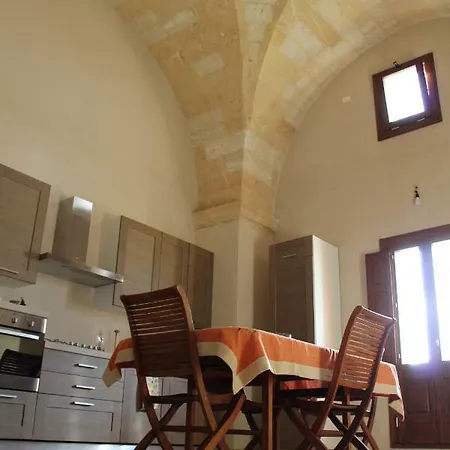 Casale Cariddi Casa vacanze Sant Isidoro (Apulia)
